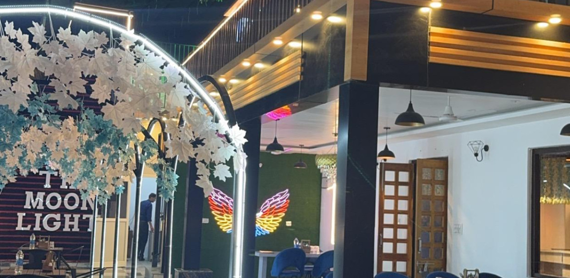 The Moonlight by Redwood Hotels