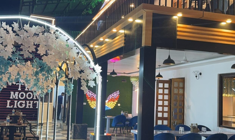 The Moonlight by Redwood Hotels