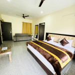 The Moonlight by Redwood Hotels